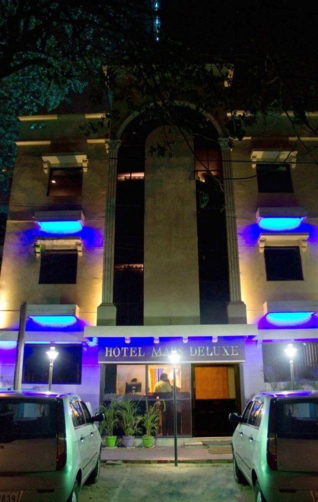 Deluxe Hotel เชนไน ภายนอก รูปภาพ